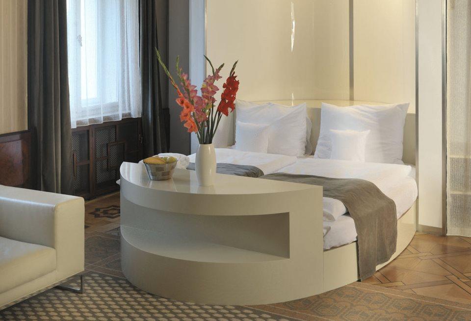Hotel Okresni Dum Hradec Kralove Ruang foto
